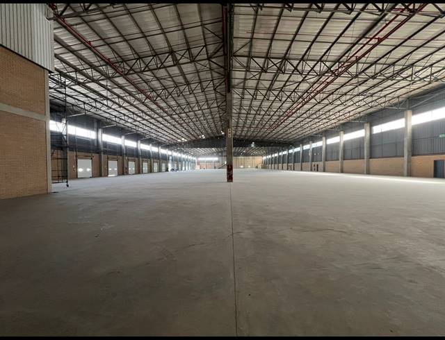 7,737M² WAREHOUSE TO LET IN SAMRAND BUSINESS PARK